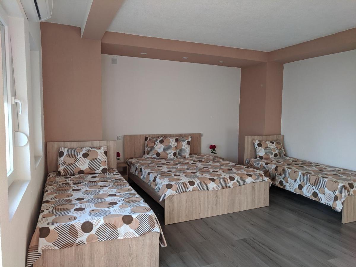 Ajkoski Apartments Peštani מראה חיצוני תמונה