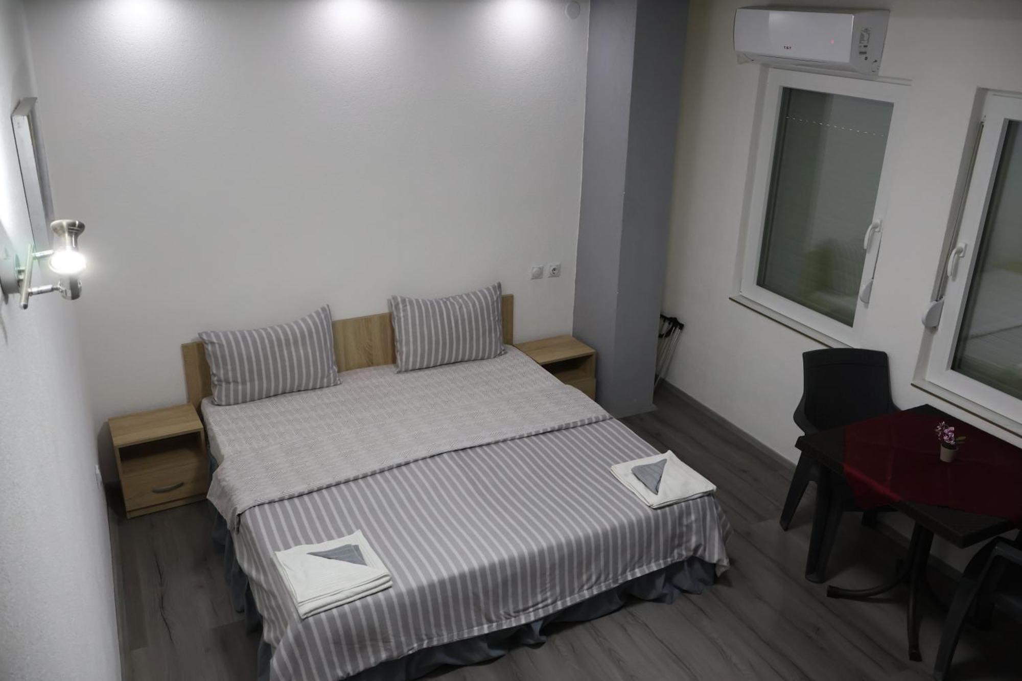Ajkoski Apartments Peštani מראה חיצוני תמונה
