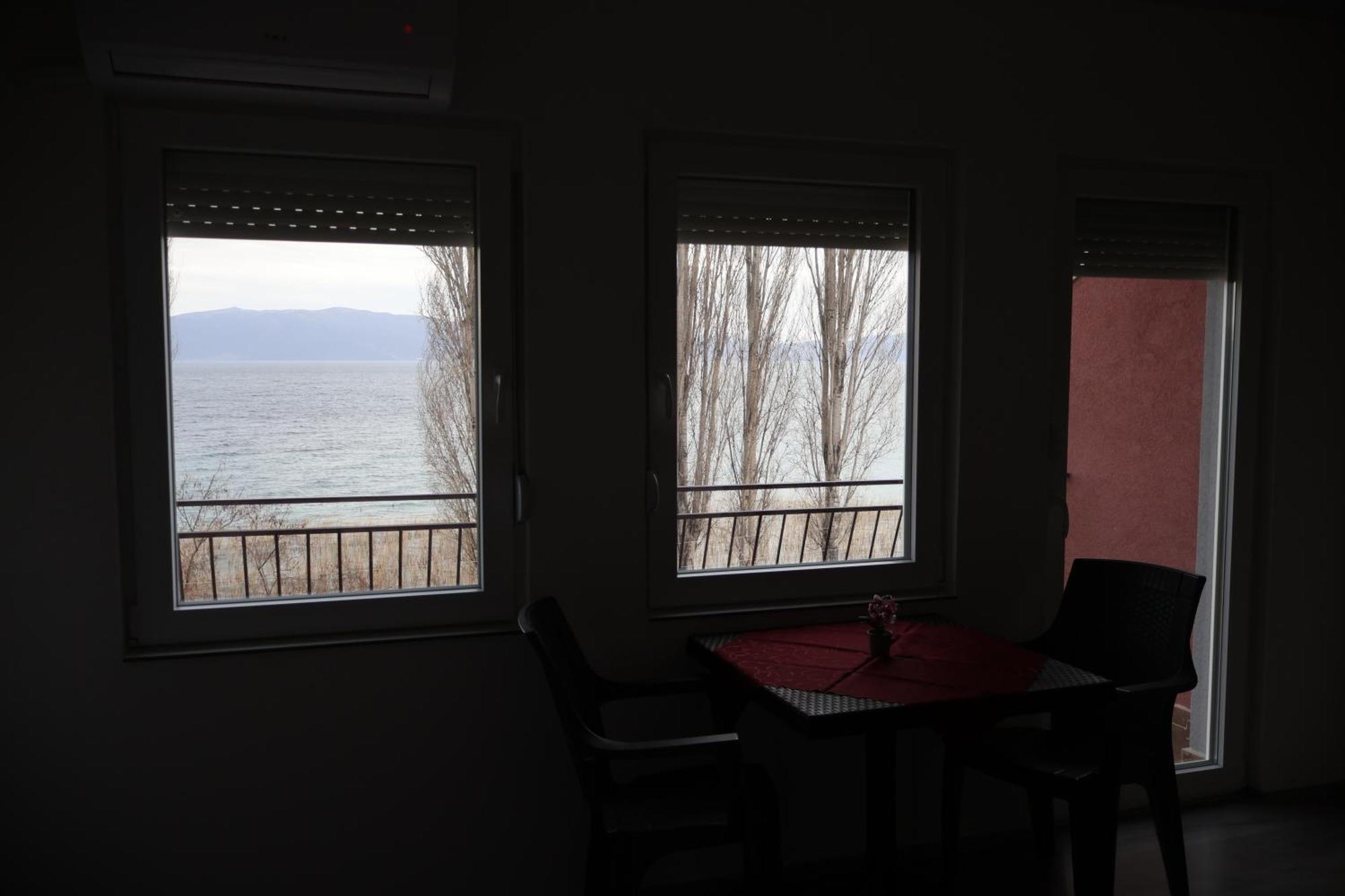 Ajkoski Apartments Peštani מראה חיצוני תמונה