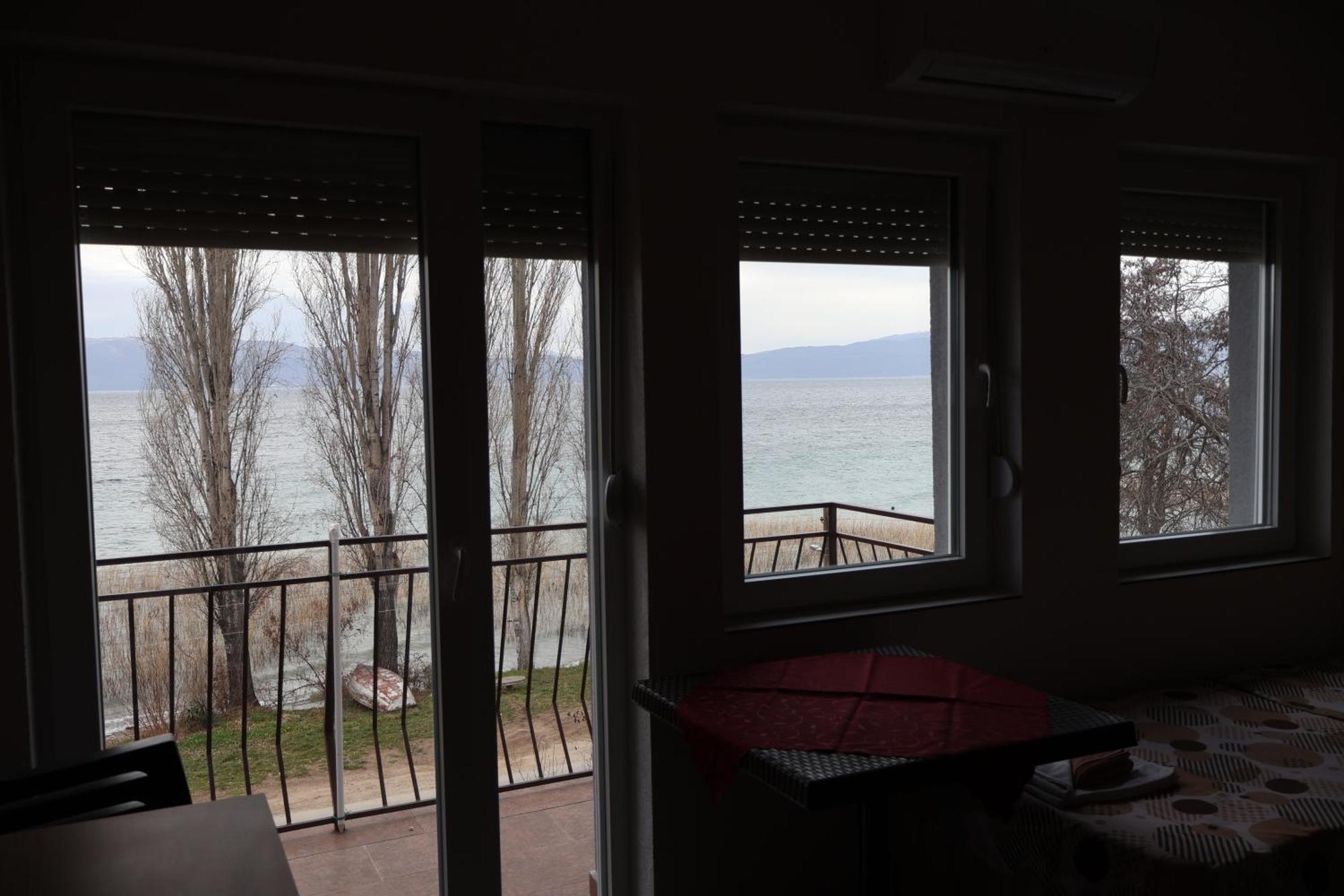 Ajkoski Apartments Peštani מראה חיצוני תמונה